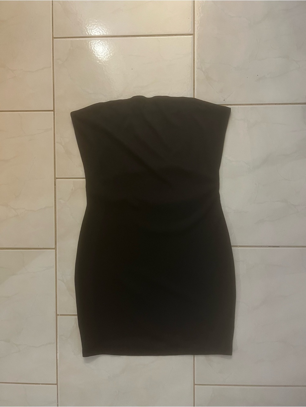 SHEIN Women’s Black Ribbed Strapless Bodycon Mini Dress